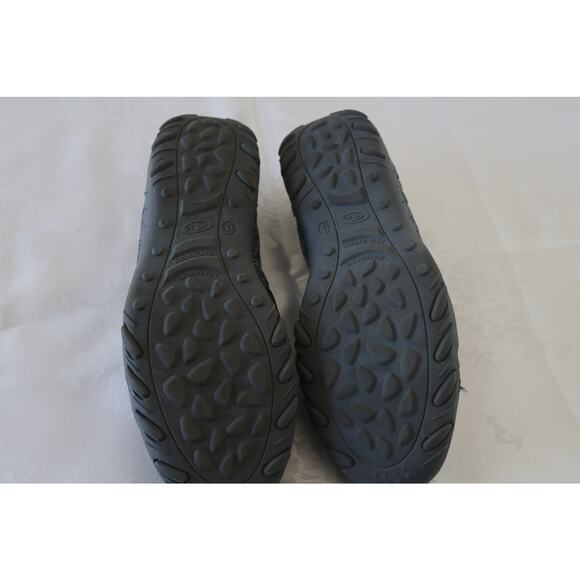 Athletic Works Comfort-Fit Memory Foam Slip-On Shoes Women’s 6 Gray/Black Knit - Picture 6 of 7